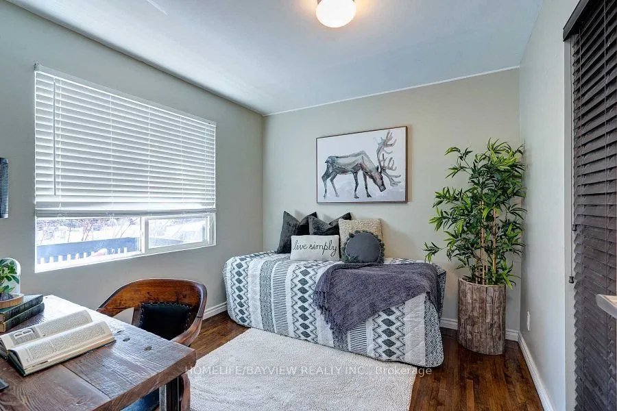 66 Squires Avenue, #MAIN