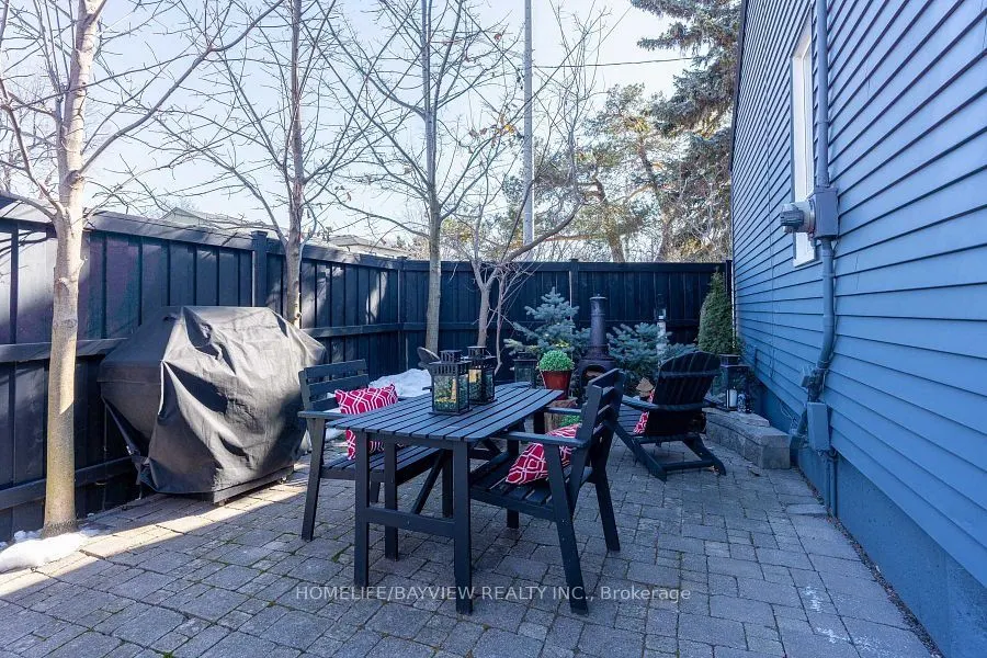 66 Squires Avenue, #MAIN