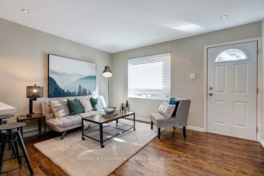 66 Squires Avenue, #MAIN