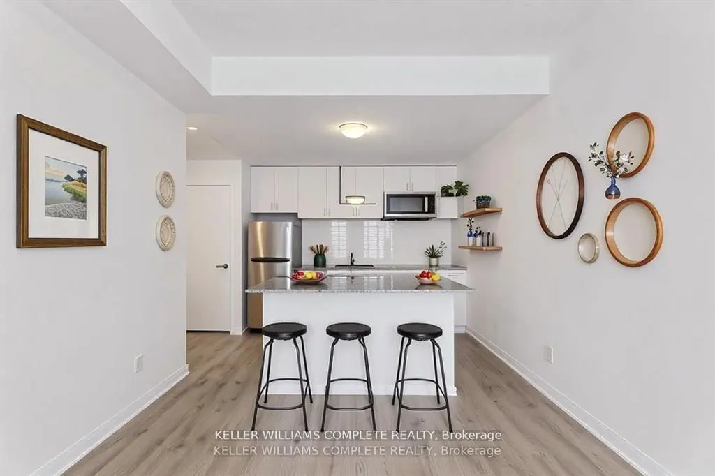 1740 Simcoe Street N, #40