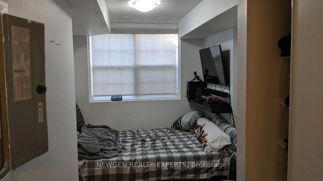 393 Beechgrove Drive, #73