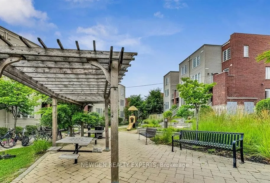 393 Beechgrove Drive, #73