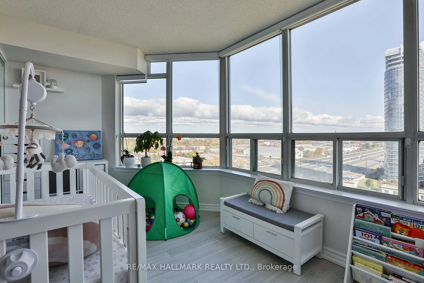 88 Corporate Drive, #1602