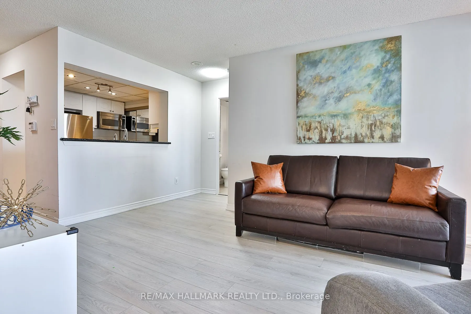 88 Corporate Drive, #1602