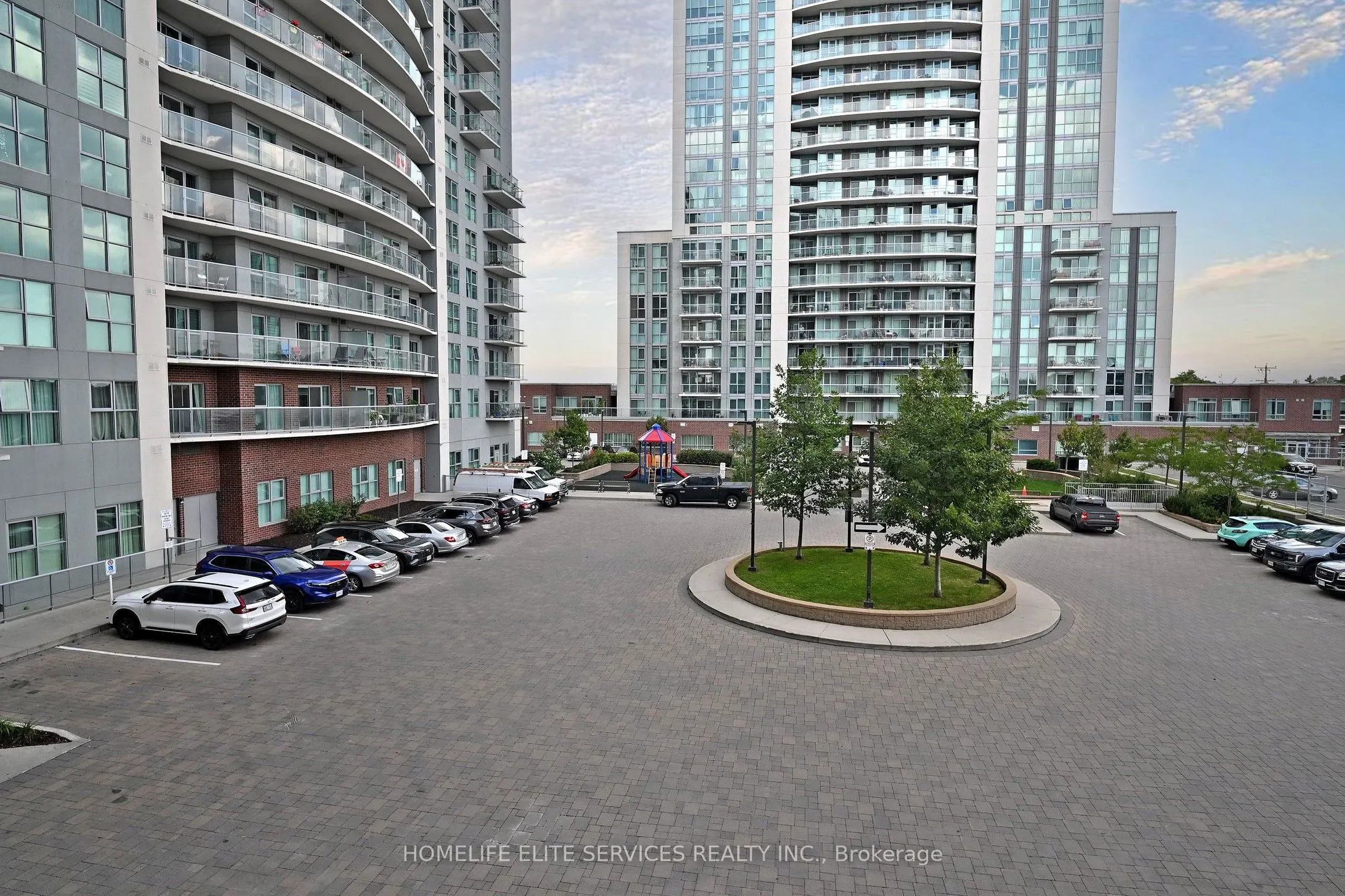 2152 Lawrence Avenue E, #210