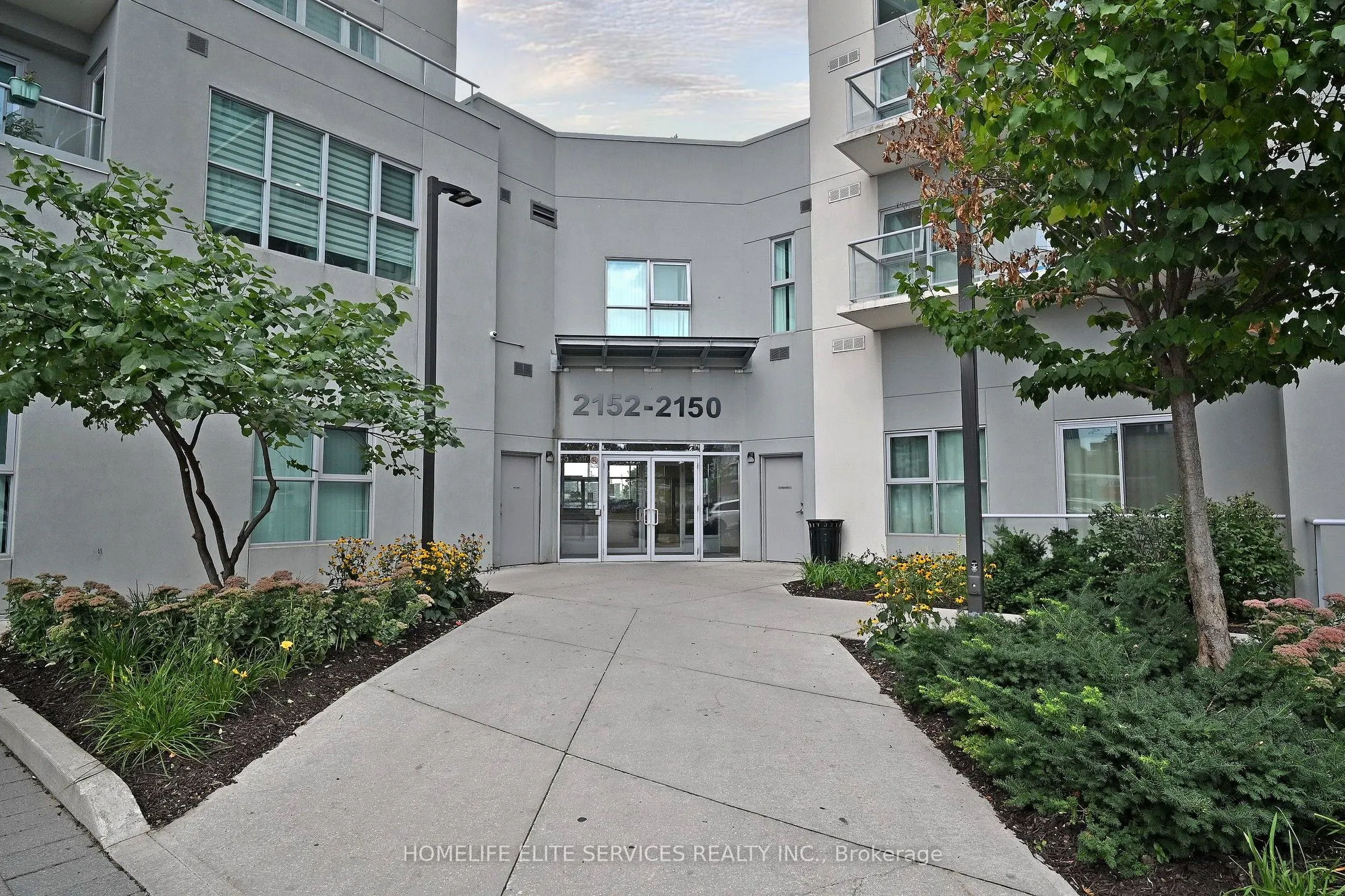 2152 Lawrence Avenue E, #210