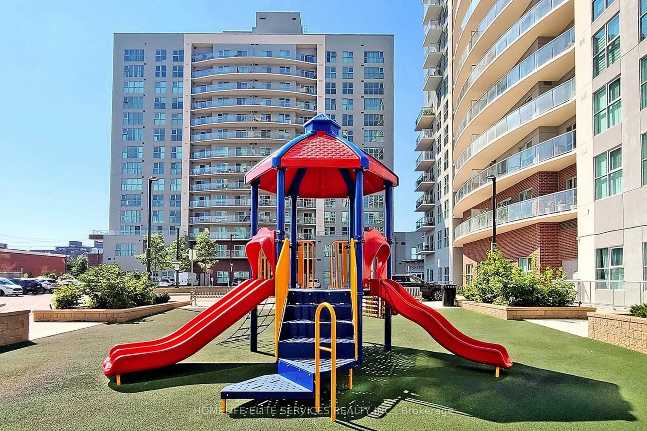 2152 Lawrence Avenue E, #210