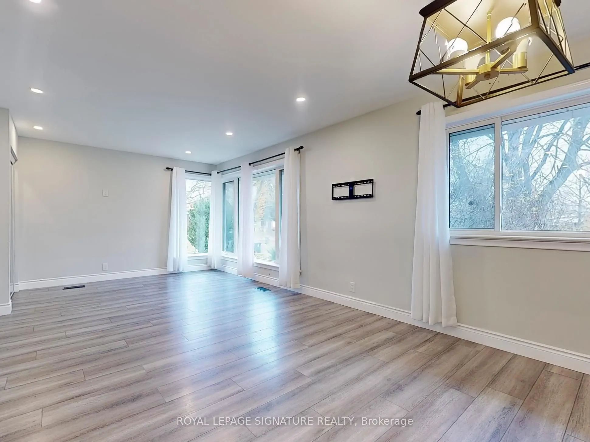 10 Vesper Court, #Main