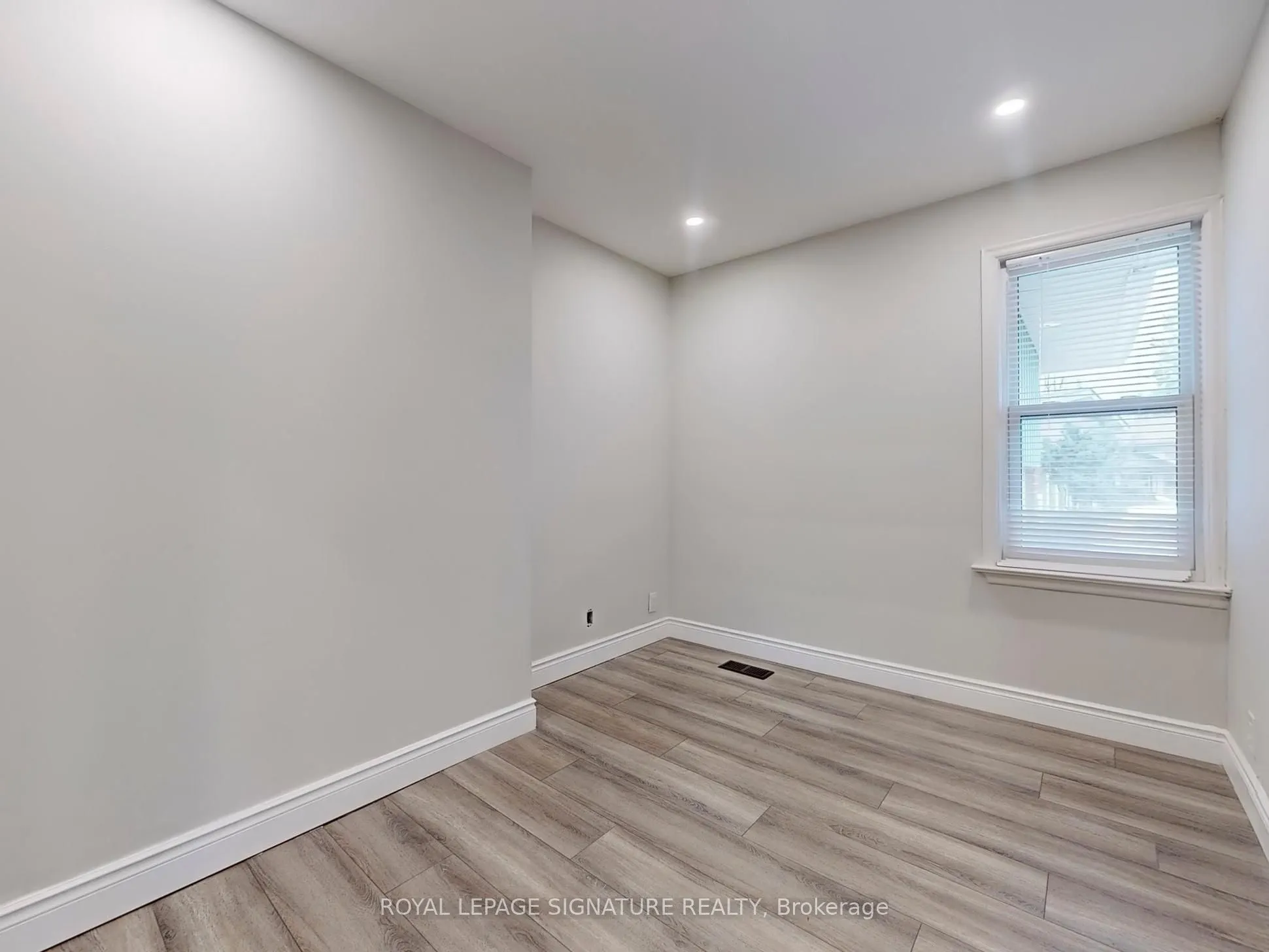 10 Vesper Court, #Main