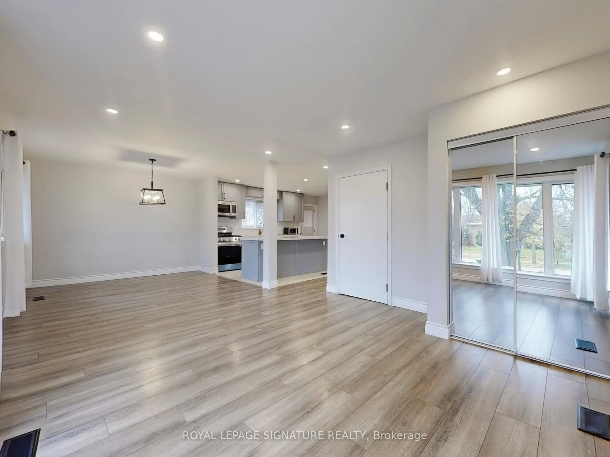 10 Vesper Court, #Main