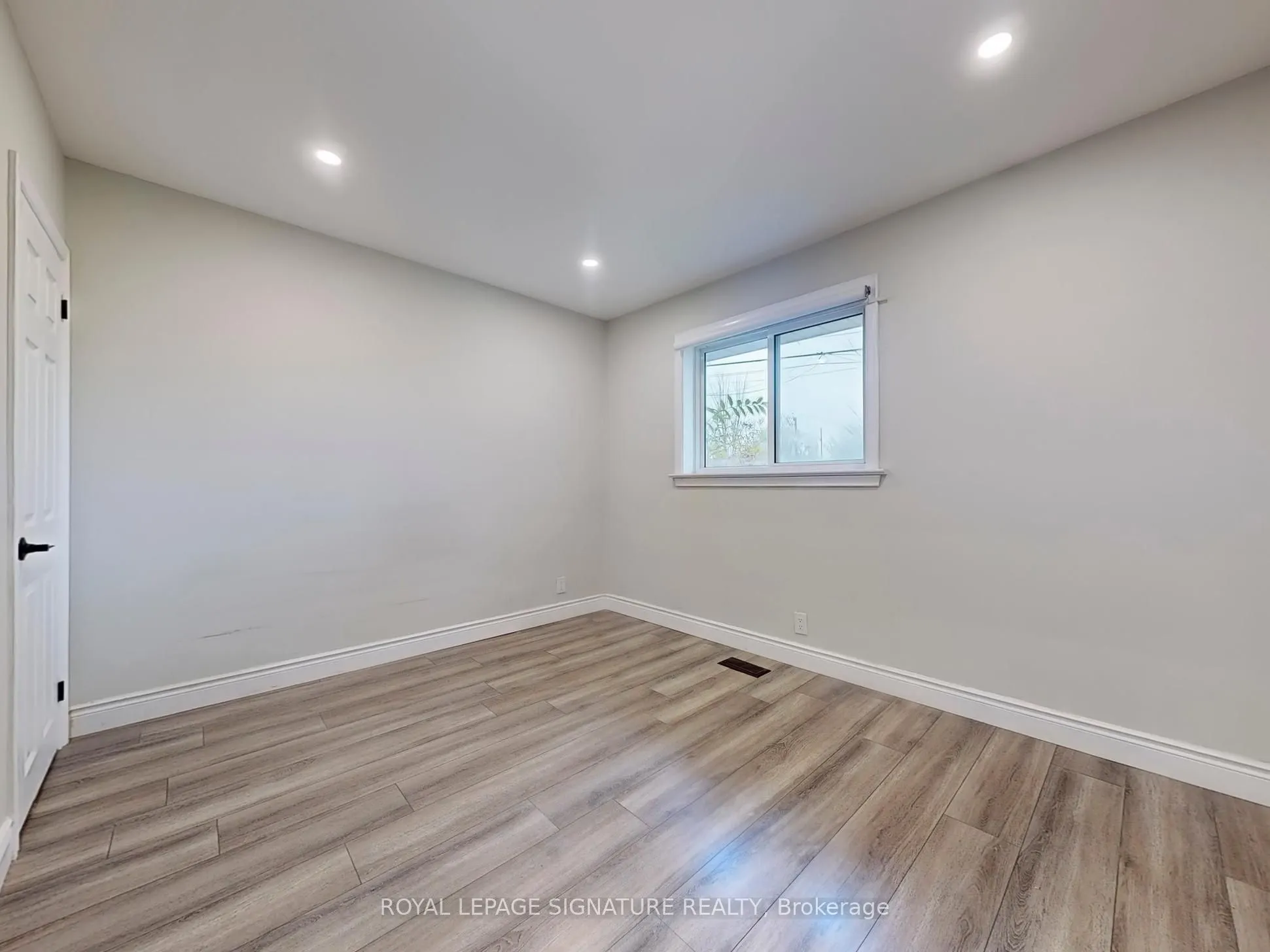 10 Vesper Court, #Main