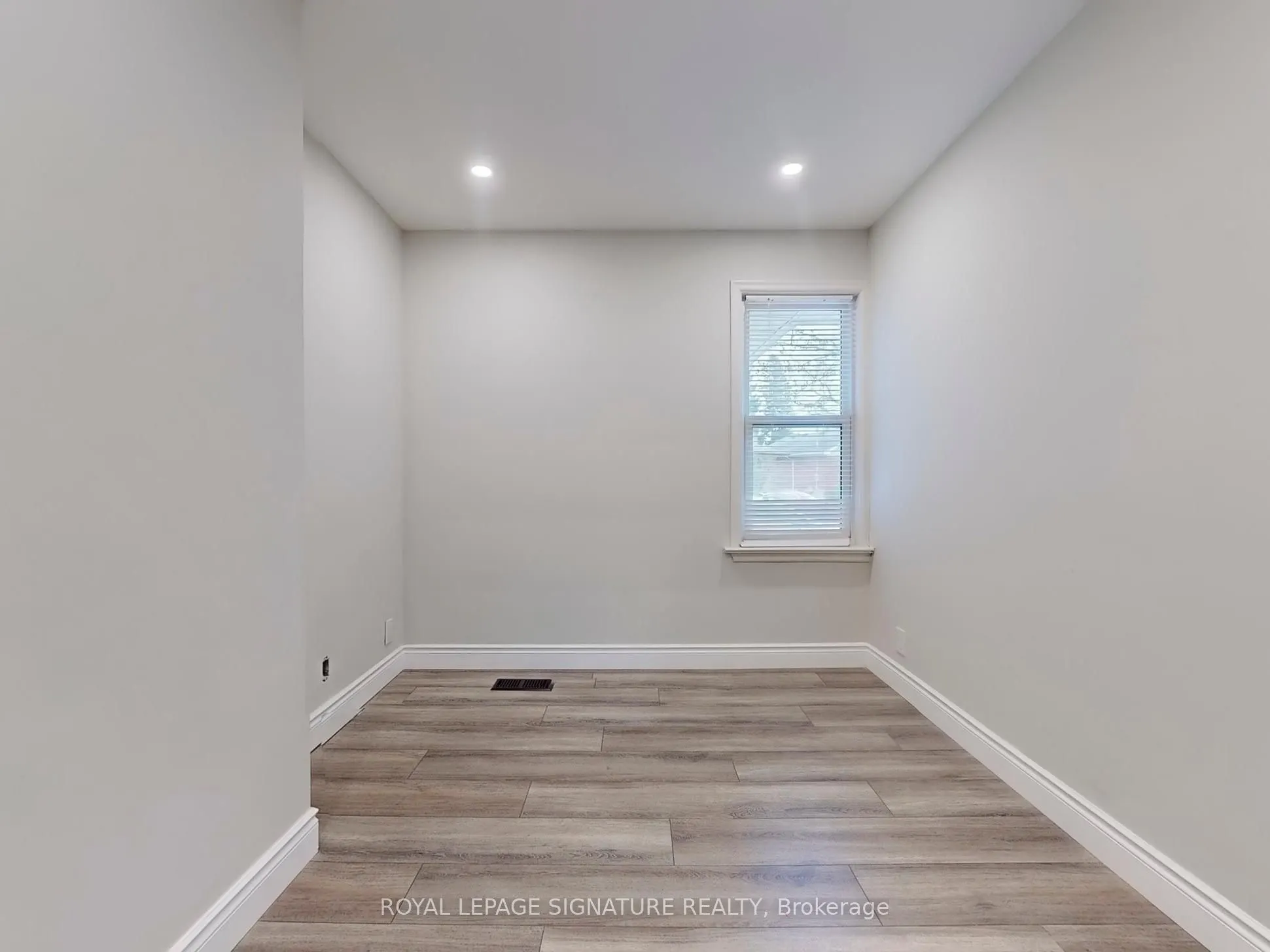 10 Vesper Court, #Main