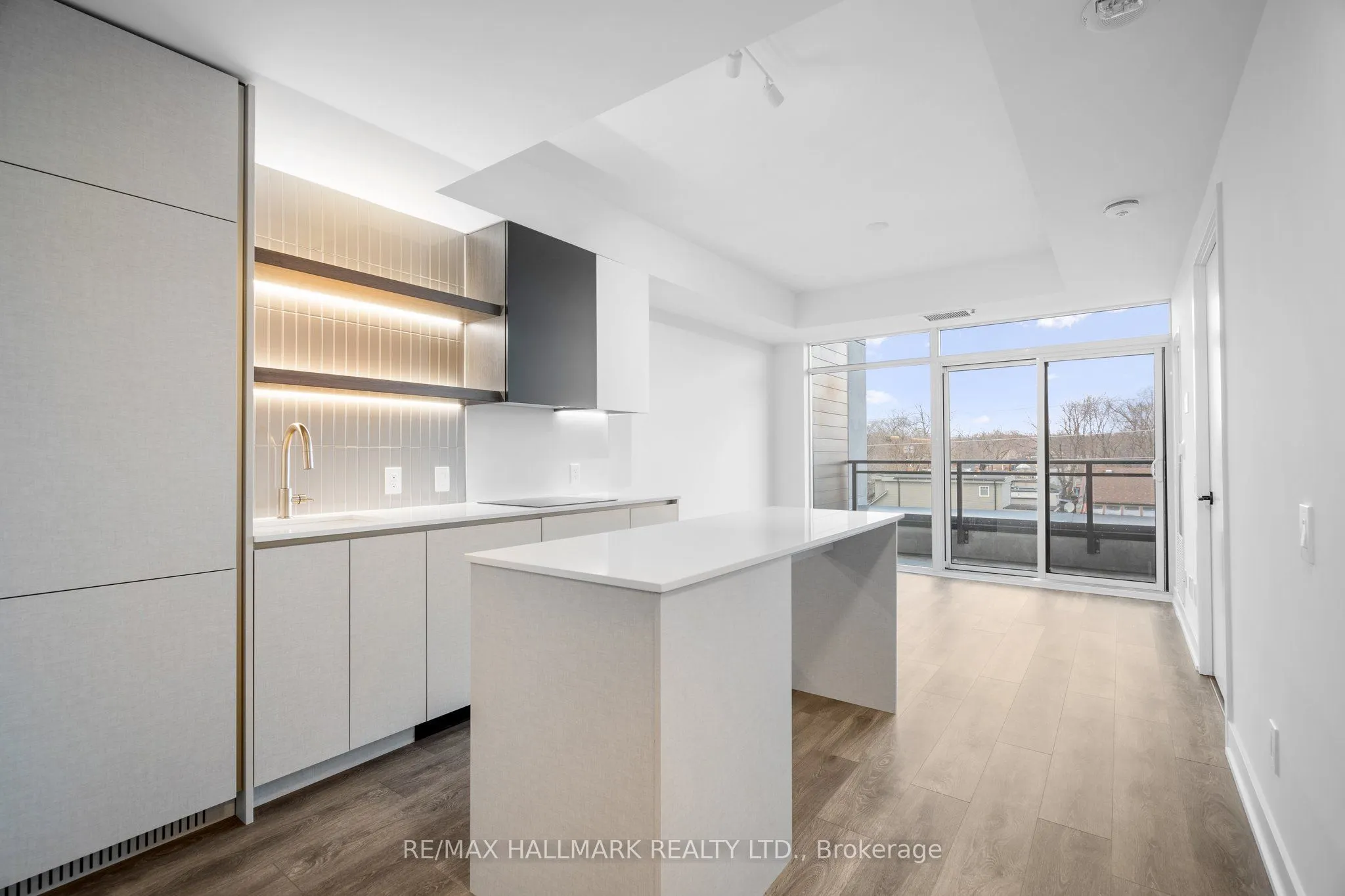 1285 Queen Street E, #405