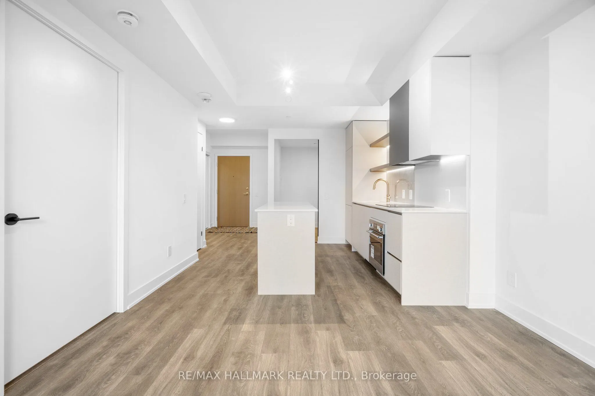 1285 Queen Street E, #405