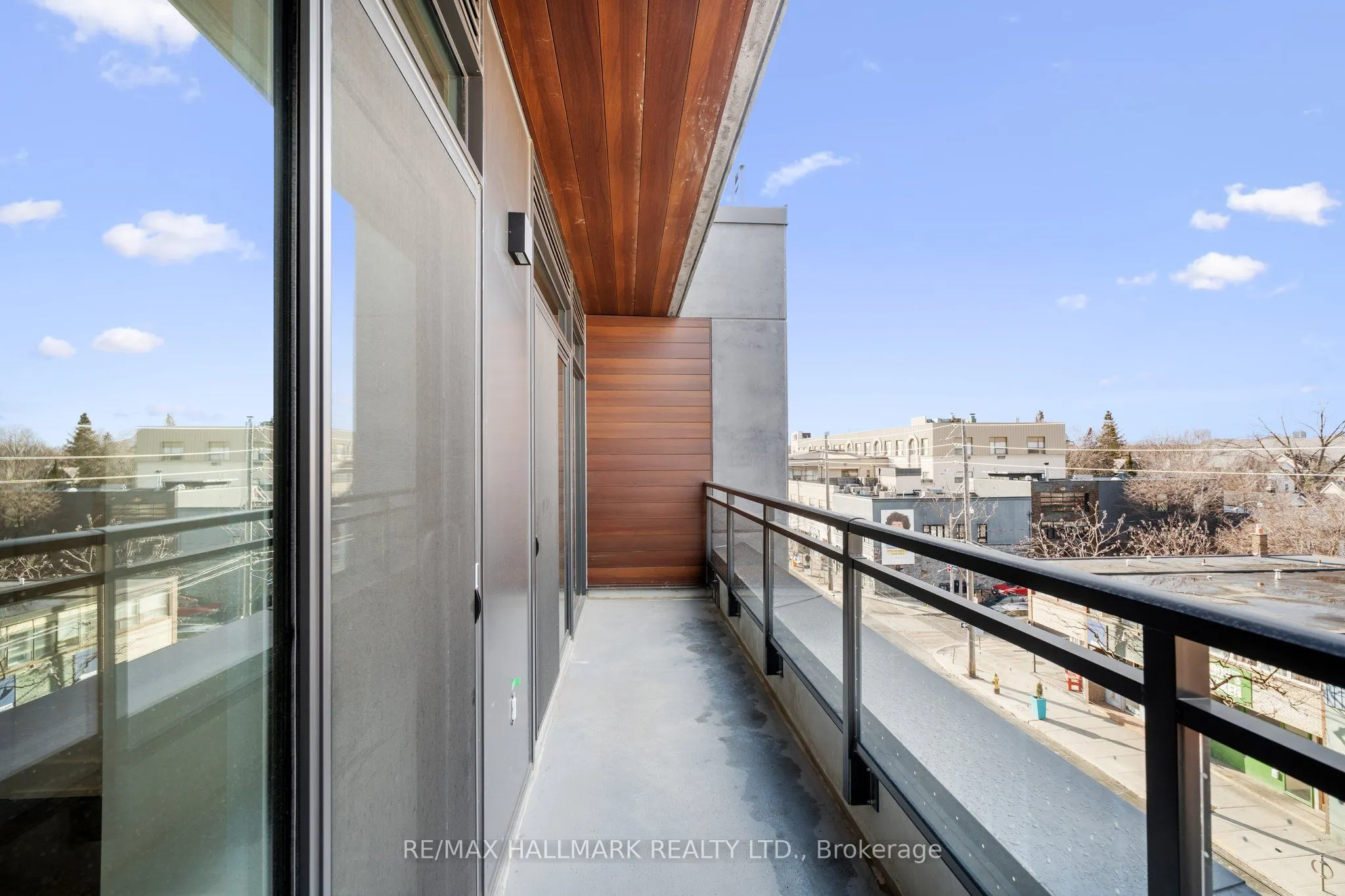 1285 Queen Street E, #405