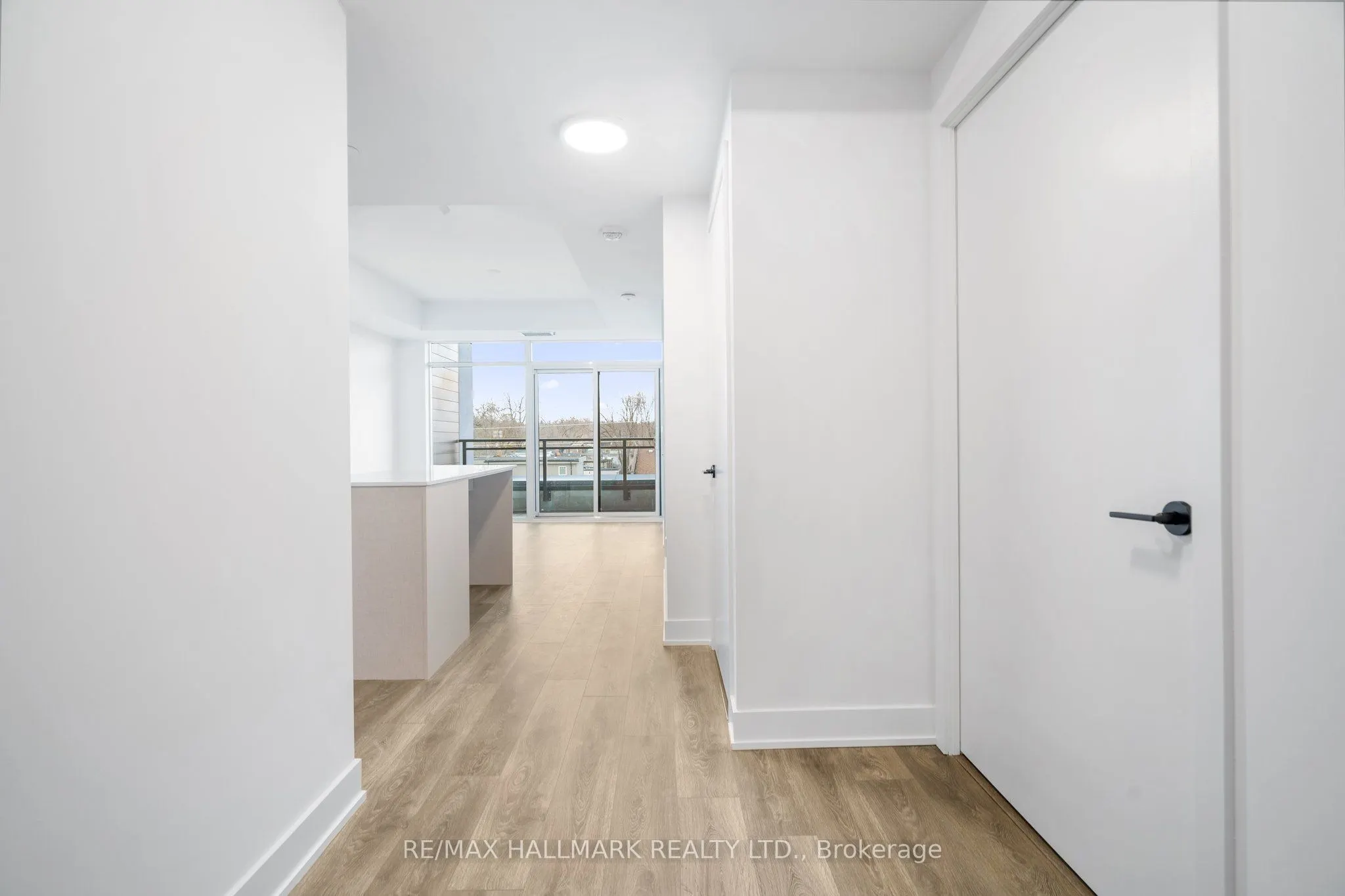 1285 Queen Street E, #405