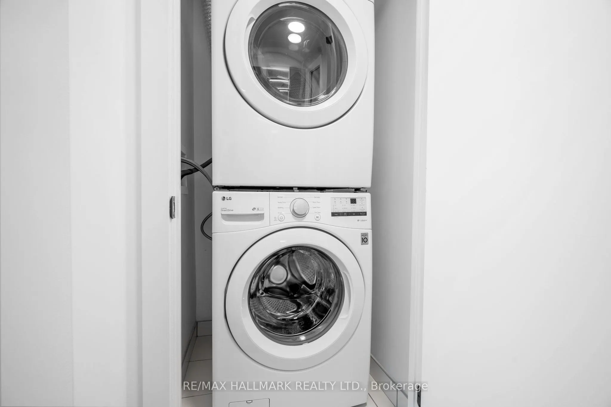 1285 Queen Street E, #405