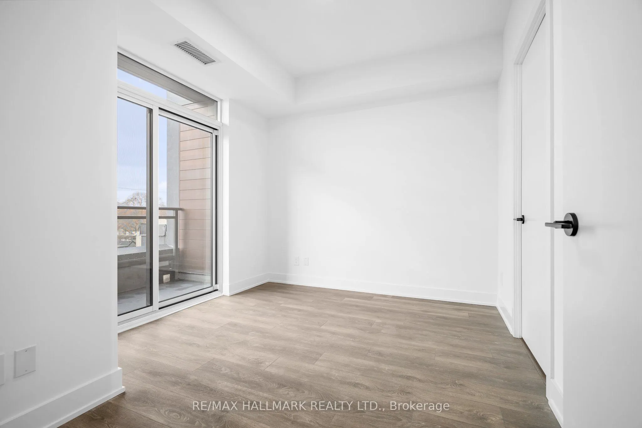 1285 Queen Street E, #405