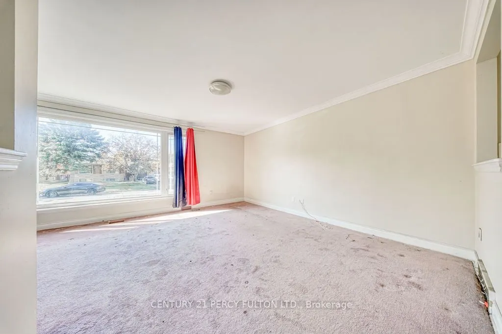 63 Hiscock Boulevard