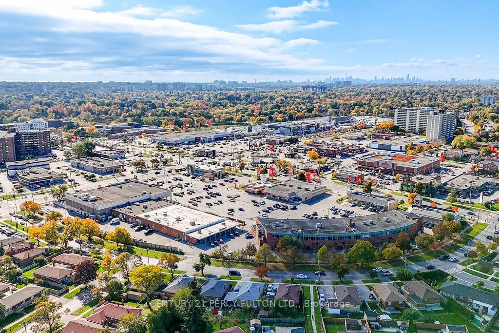 63 Hiscock Boulevard