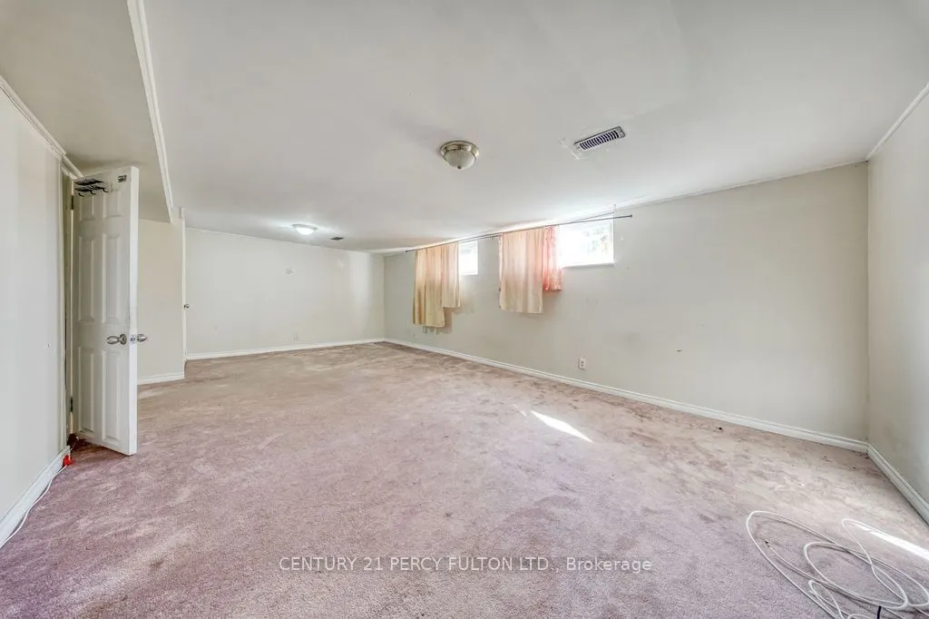 63 Hiscock Boulevard