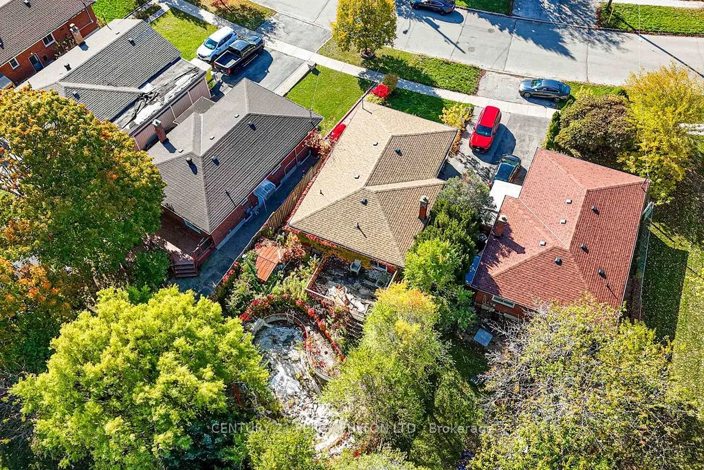 63 Hiscock Boulevard