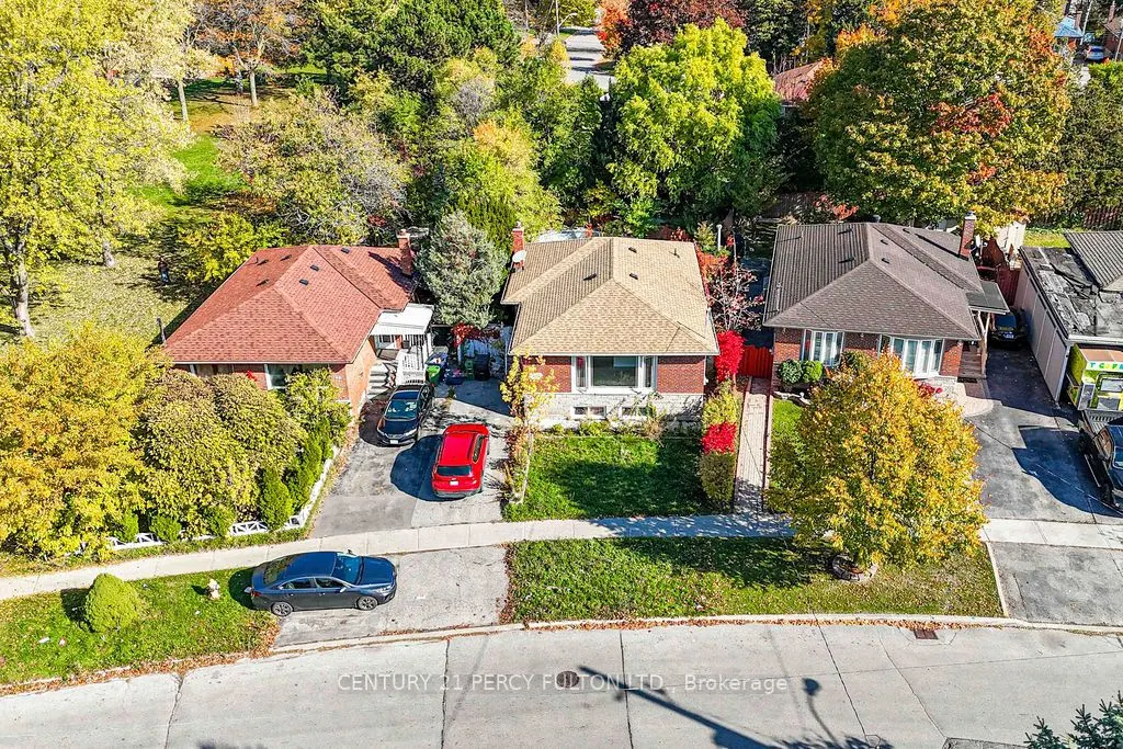 63 Hiscock Boulevard