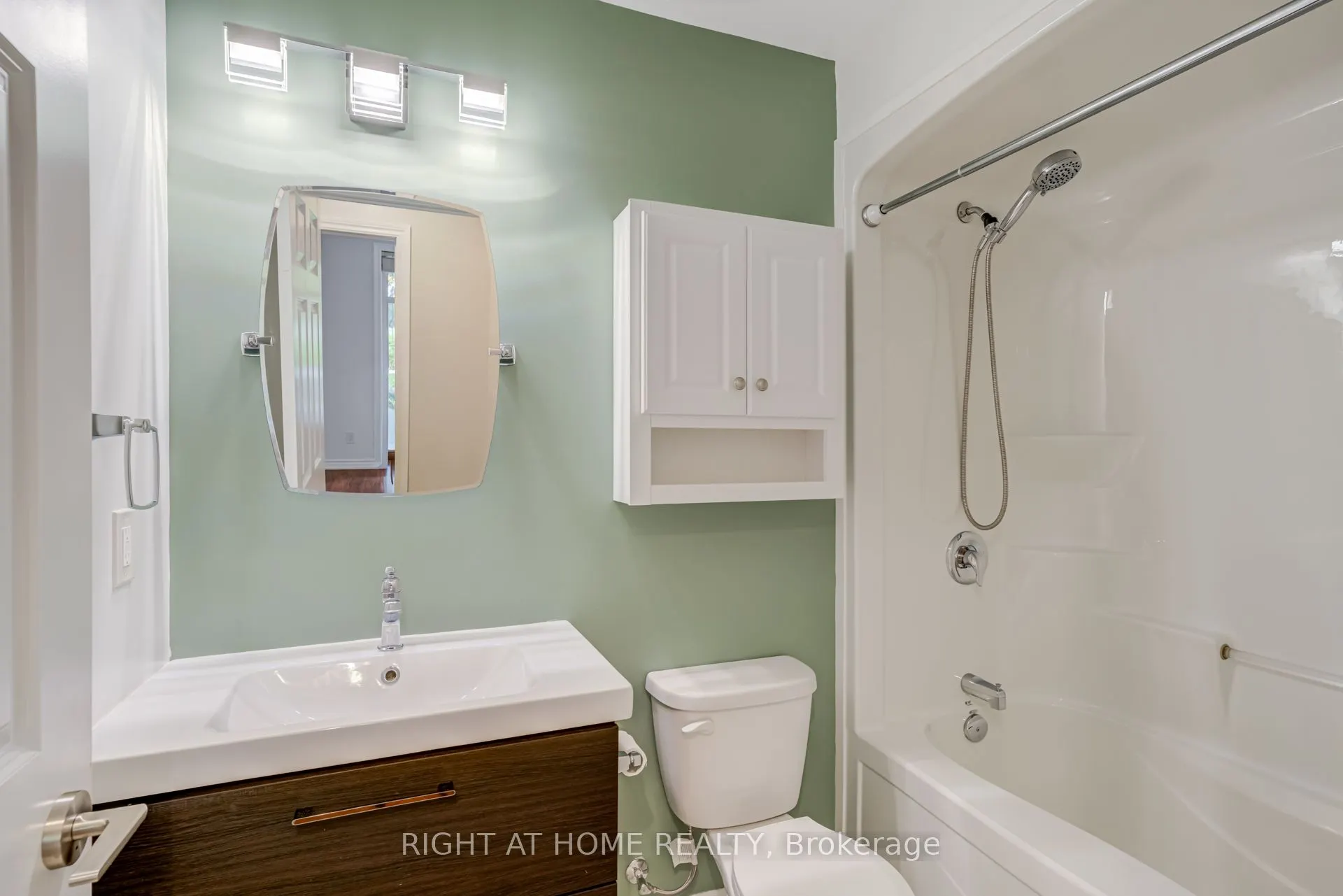 680 Gordon Street, #107