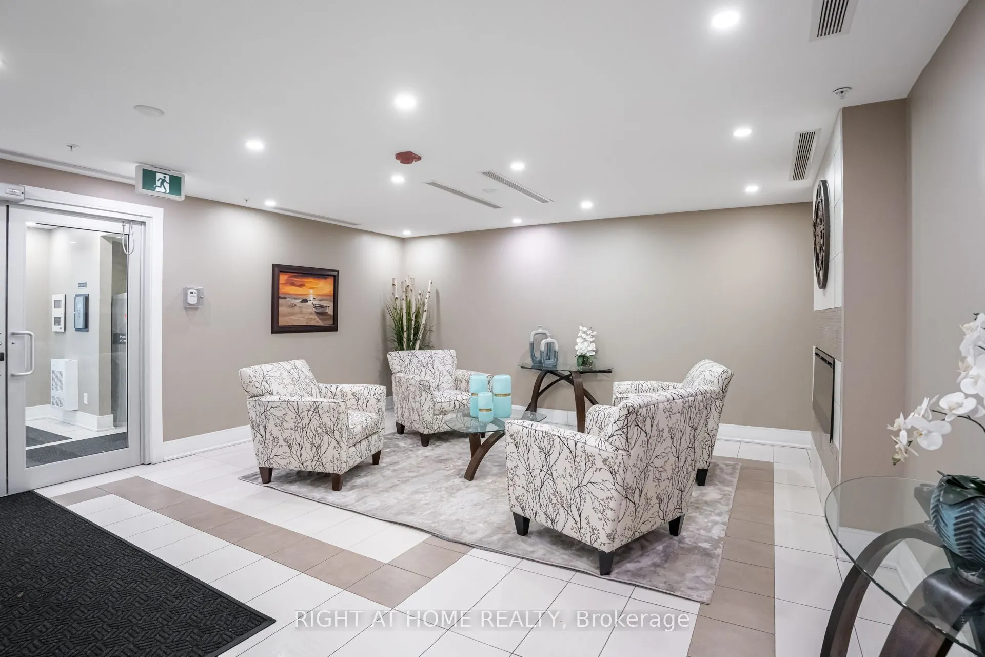 680 Gordon Street, #107