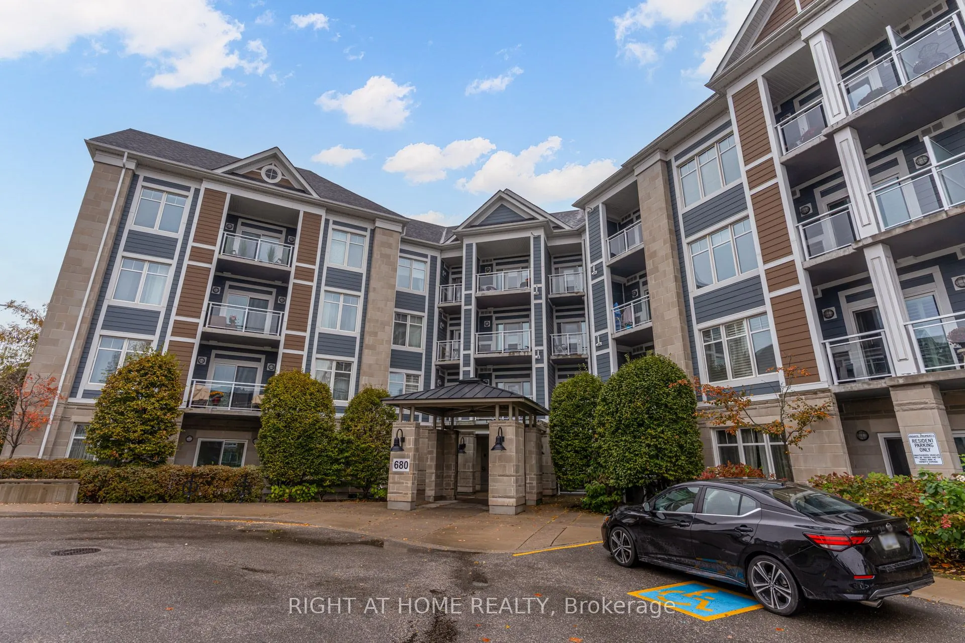 680 Gordon Street, #107