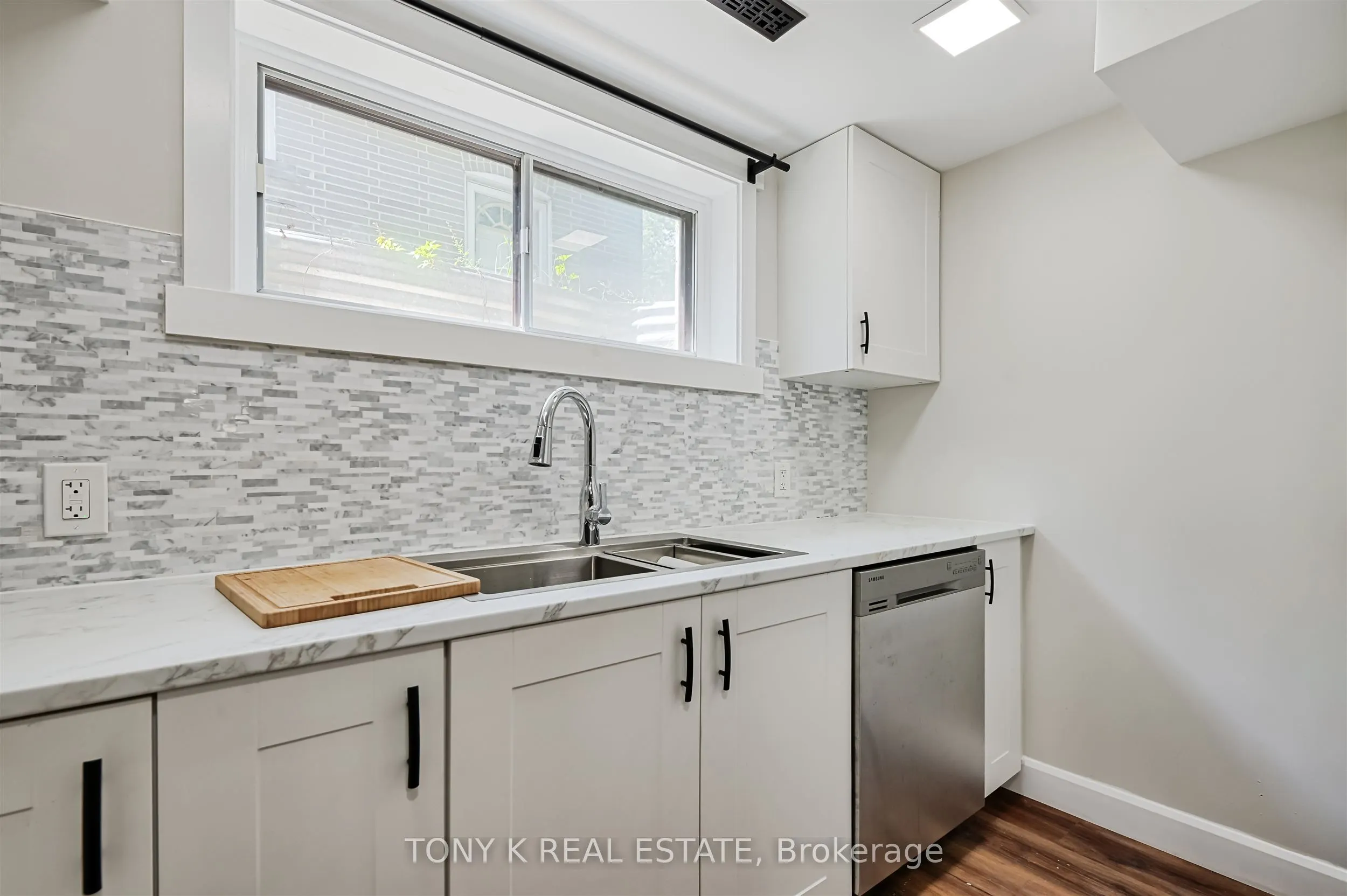 20 Granard Boulevard