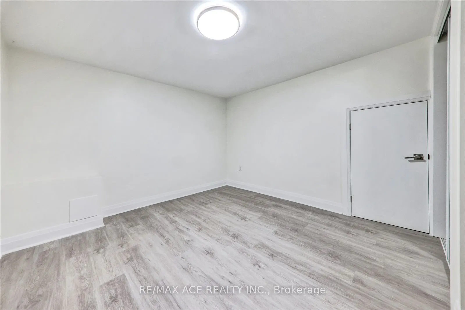 19 Blakemanor Boulevard