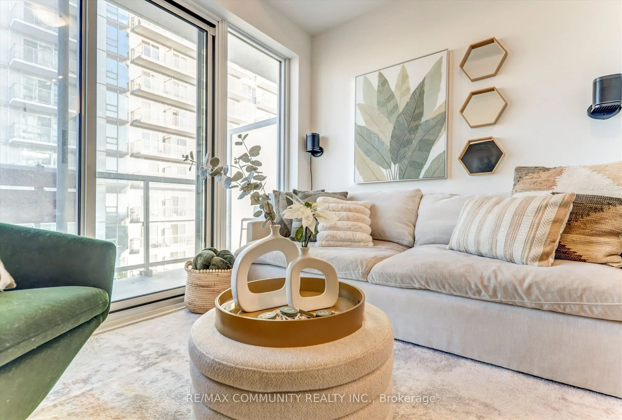 2031 Kennedy Road, #1922