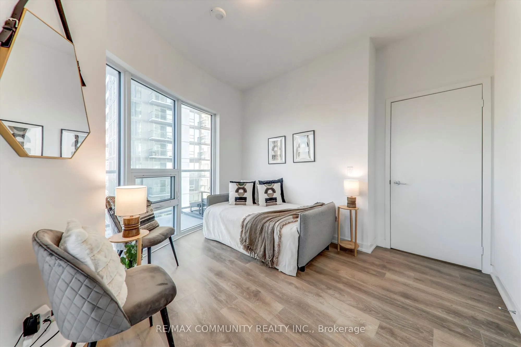 2031 Kennedy Road, #1922