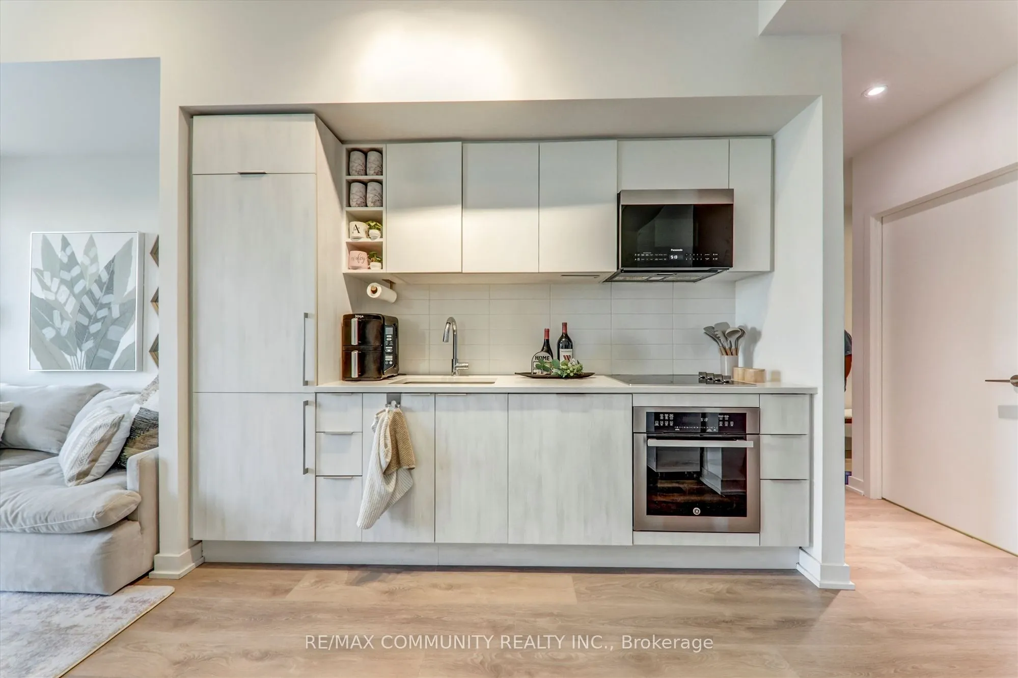 2031 Kennedy Road, #1922