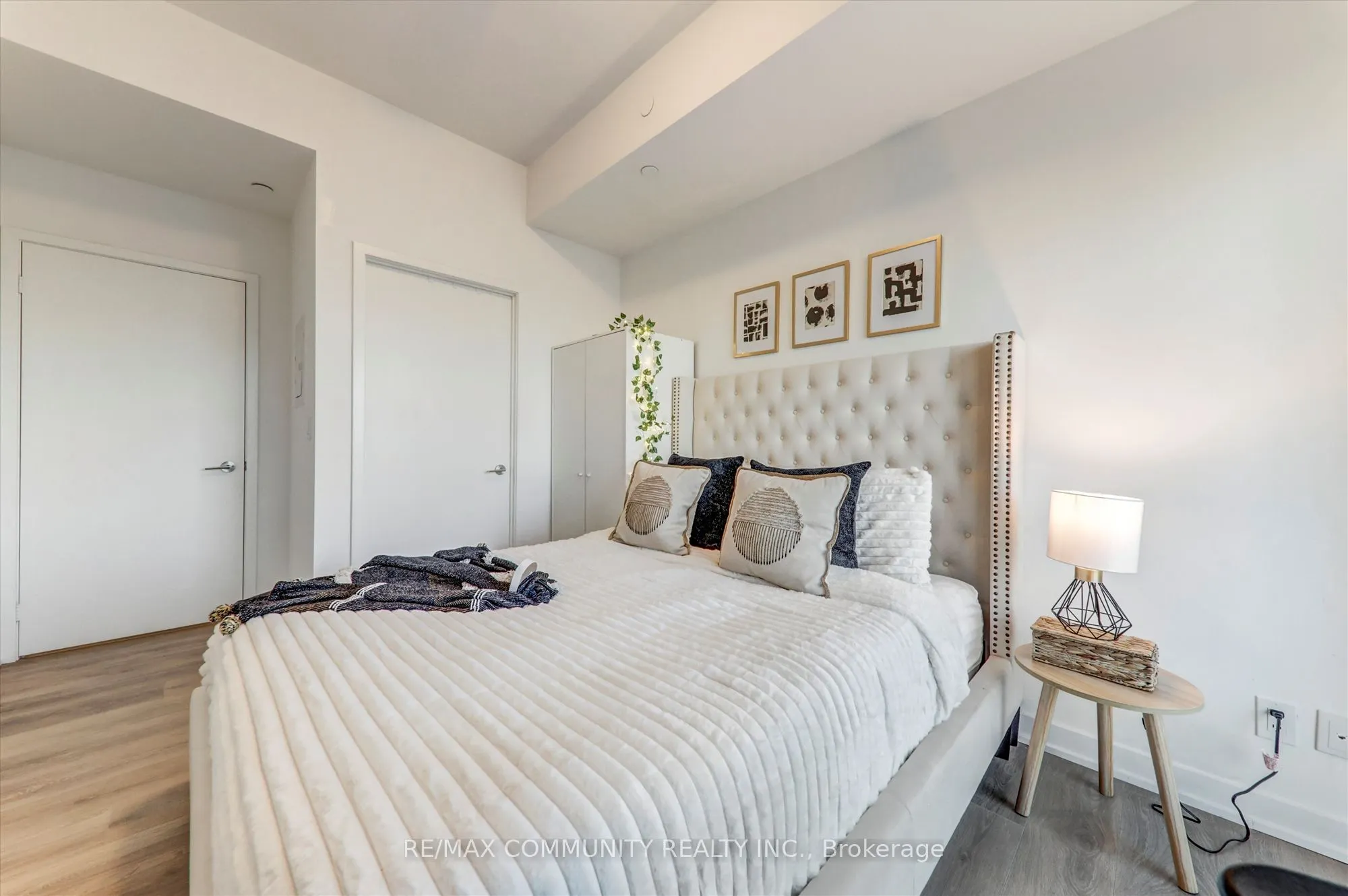 2031 Kennedy Road, #1922