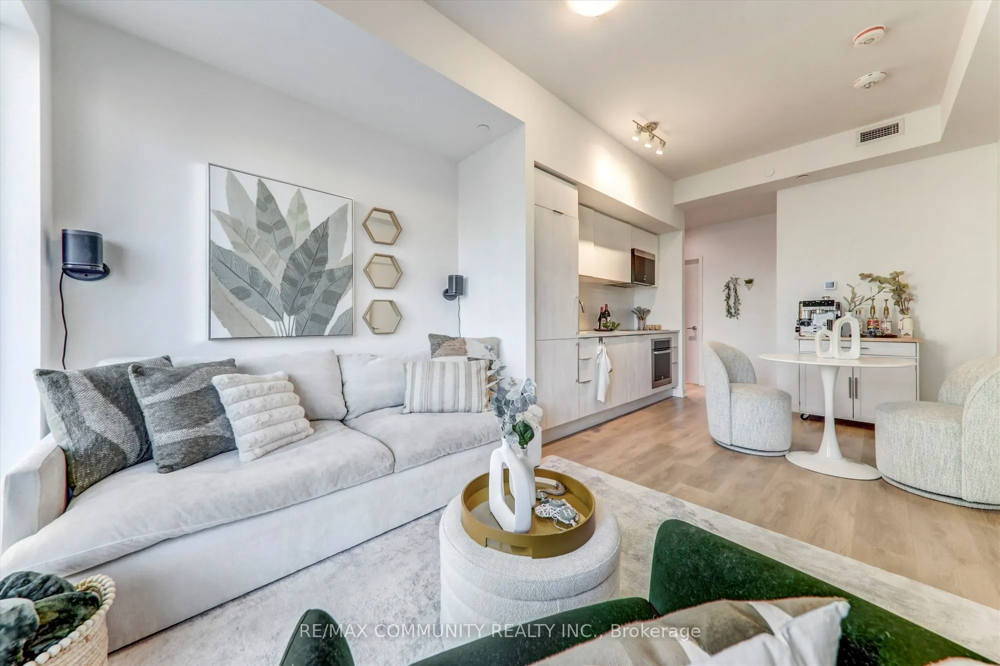 2031 Kennedy Road, #1922