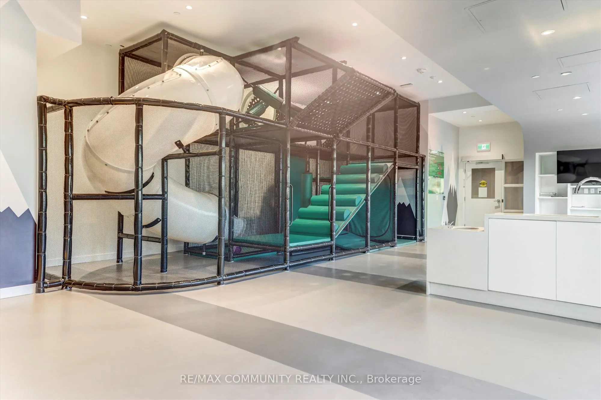 2031 Kennedy Road, #1922