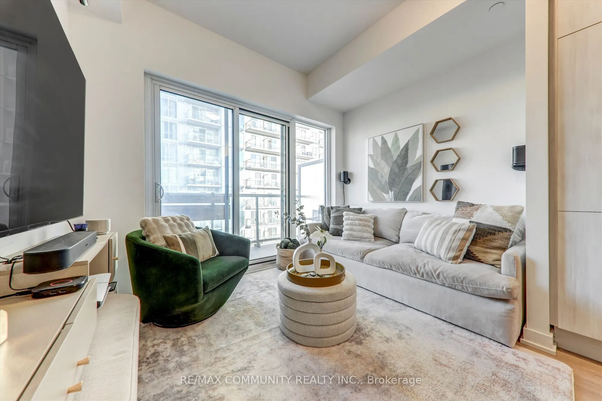 2031 Kennedy Road, #1922