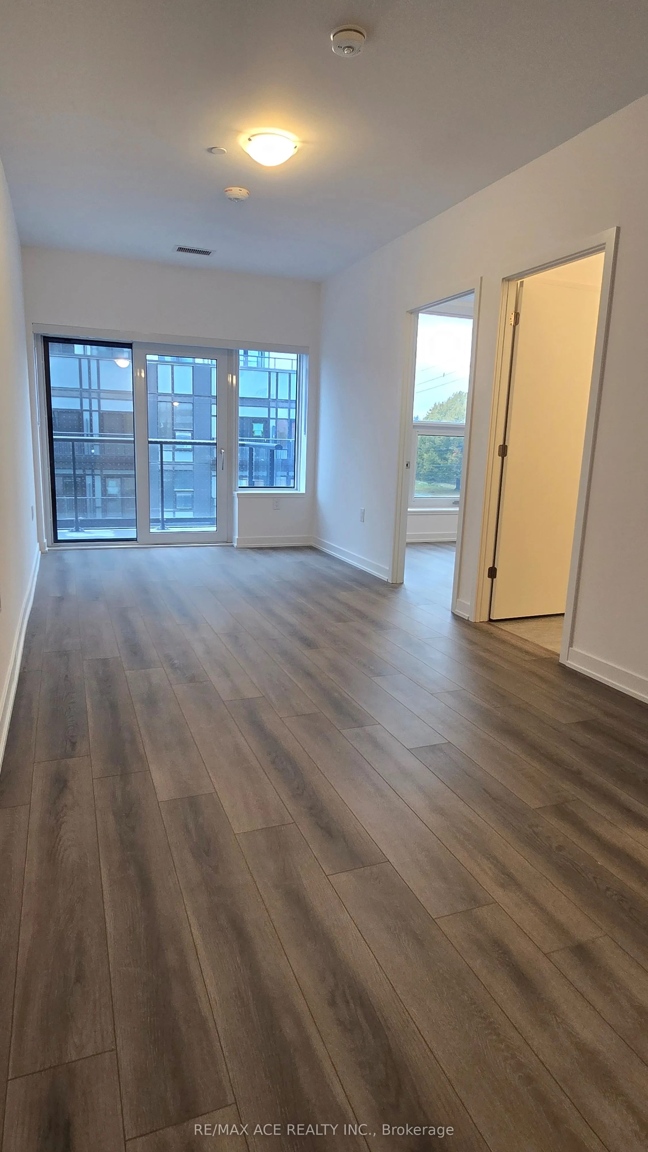 7439 Kingston Road, #321