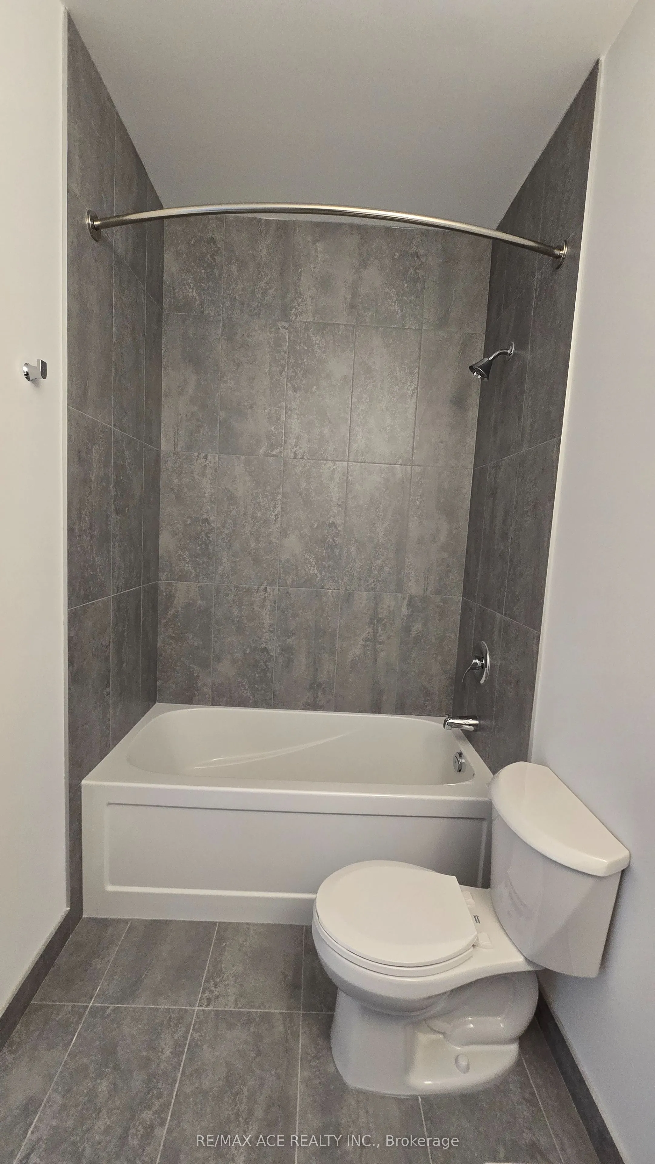 7439 Kingston Road, #321