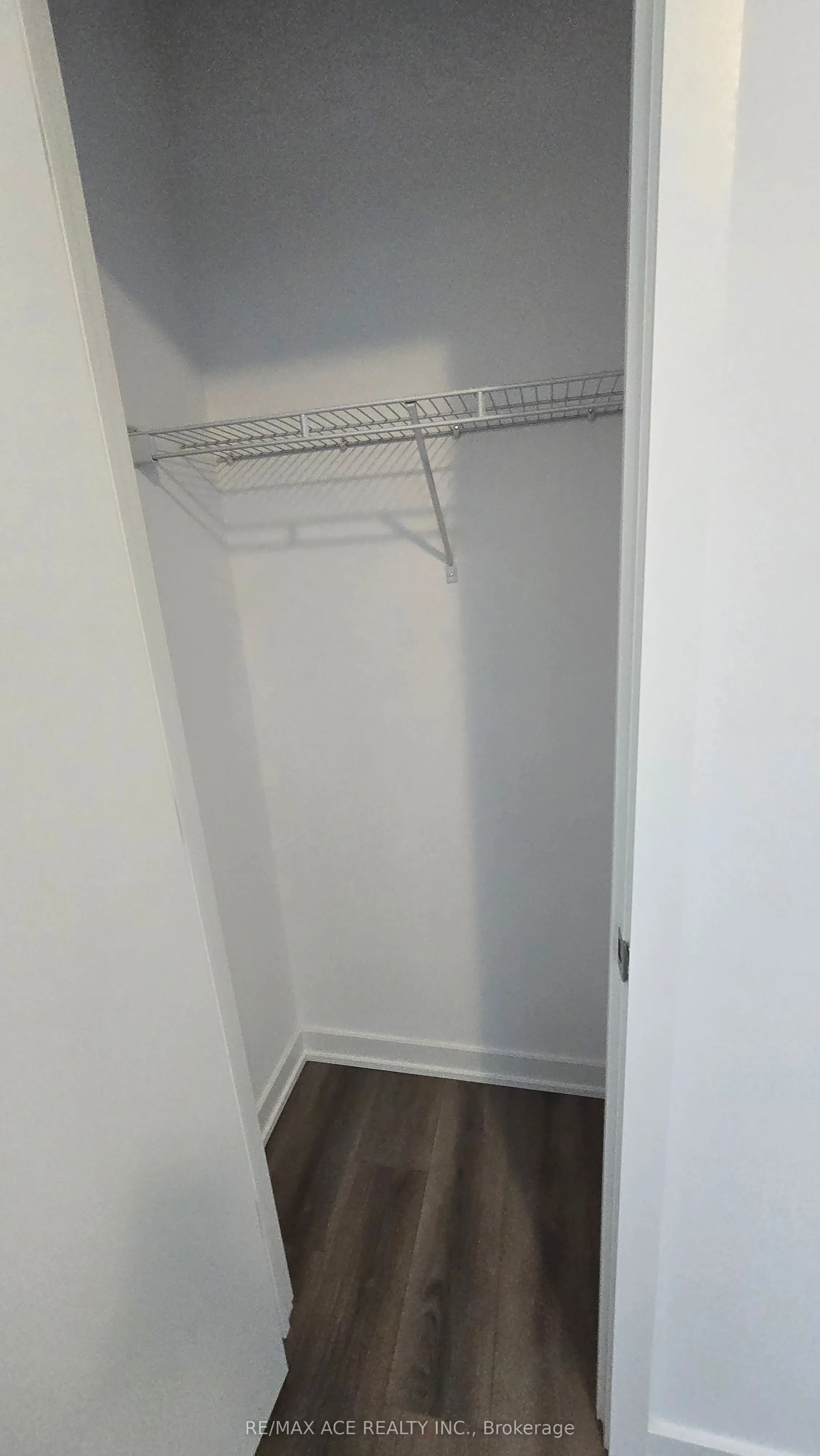 7439 Kingston Road, #321