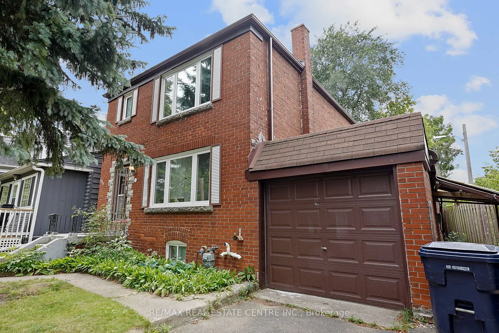 482 Rhodes Avenue, #Lower