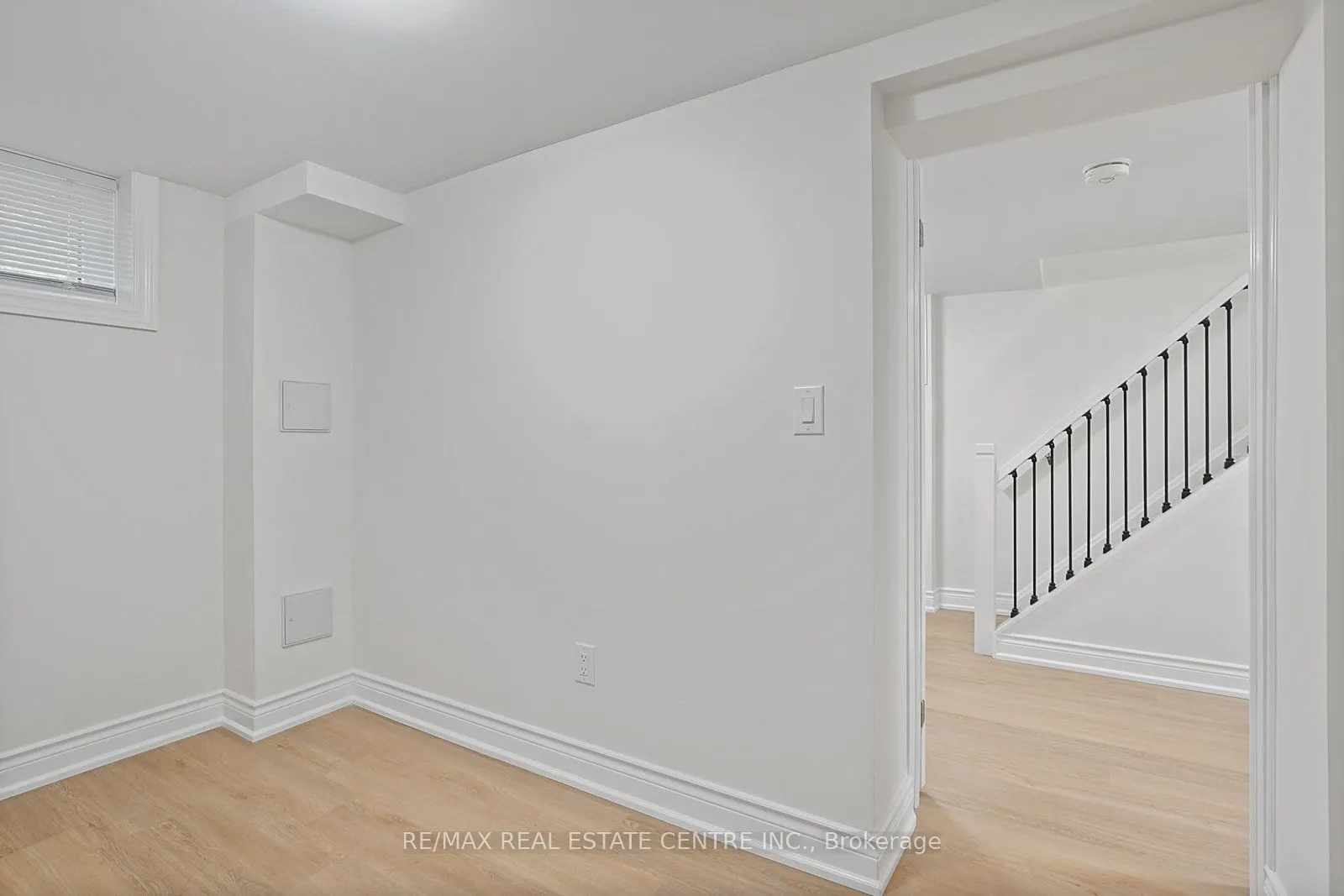 482 Rhodes Avenue, #Lower