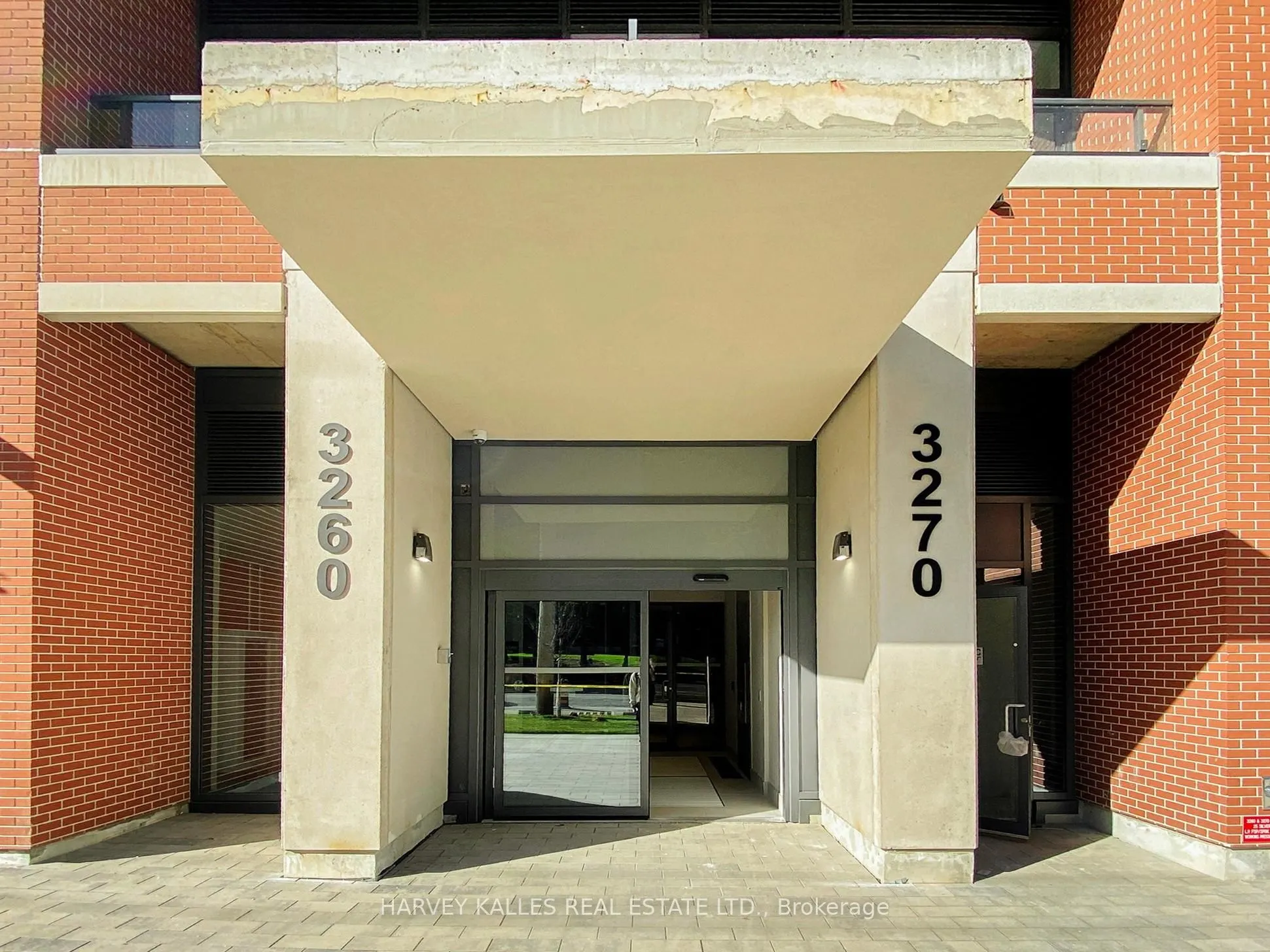 3260 Sheppard Avenue E, #1402