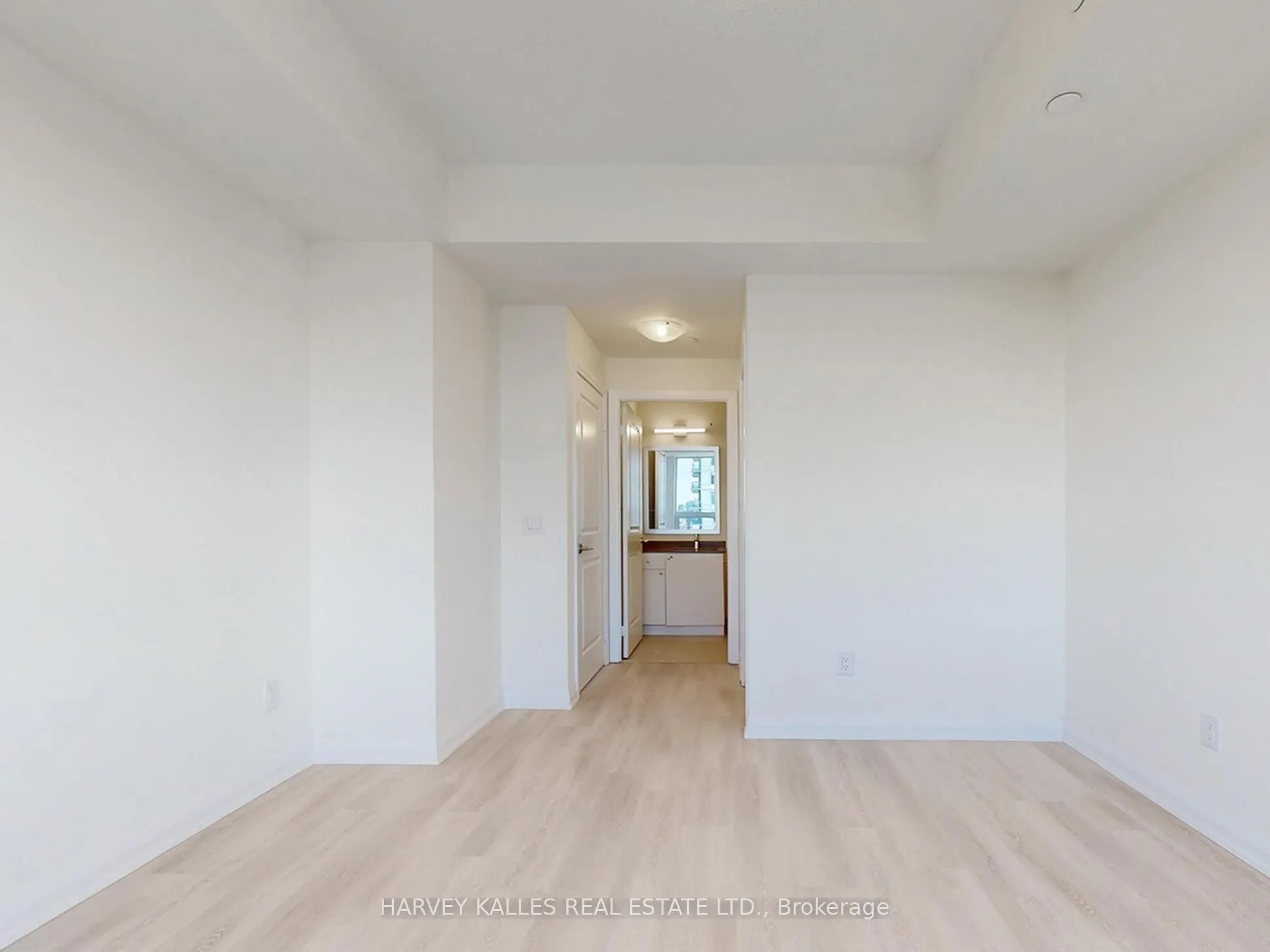 3260 Sheppard Avenue E, #1402