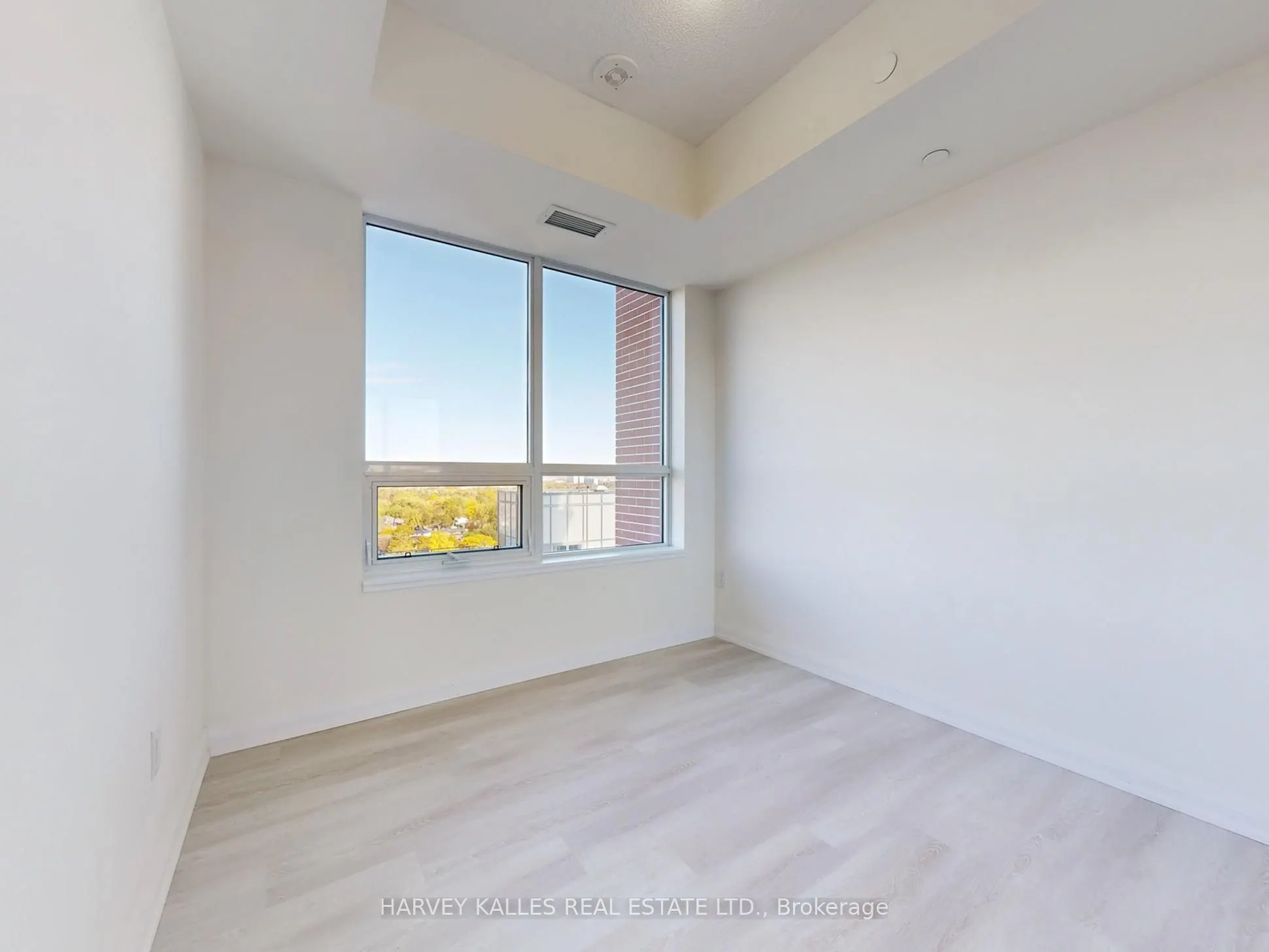 3260 Sheppard Avenue E, #1402