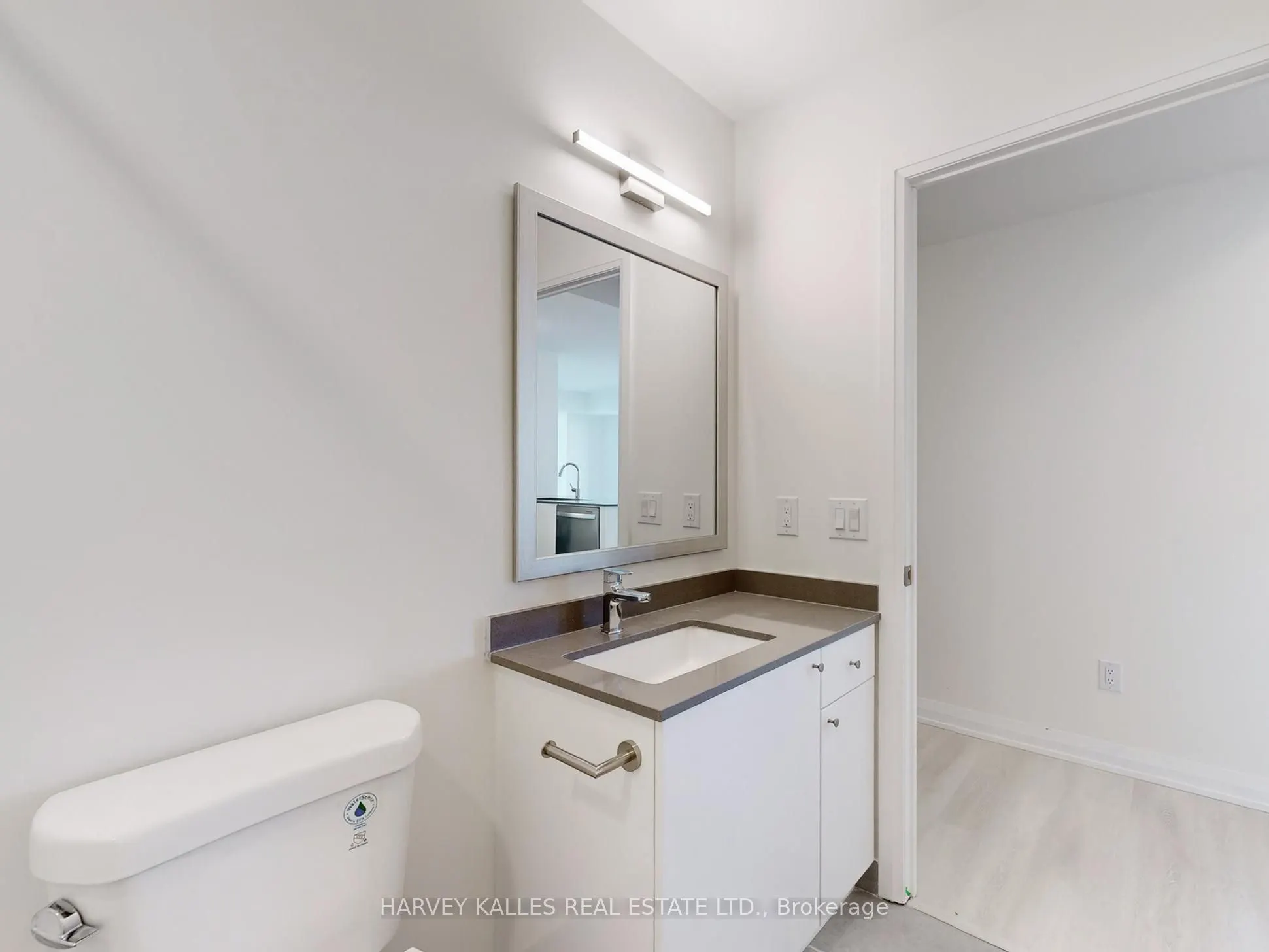 3260 Sheppard Avenue E, #1402