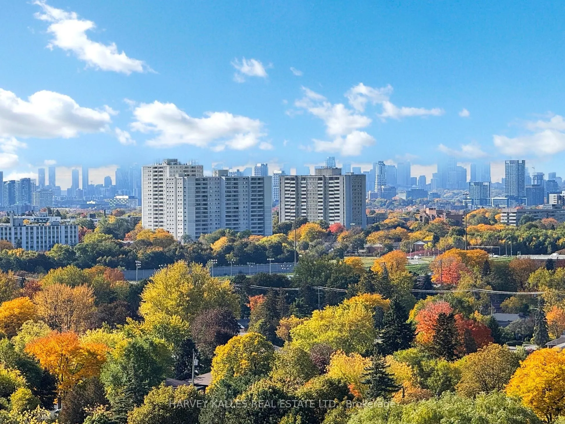 3260 Sheppard Avenue E, #1402