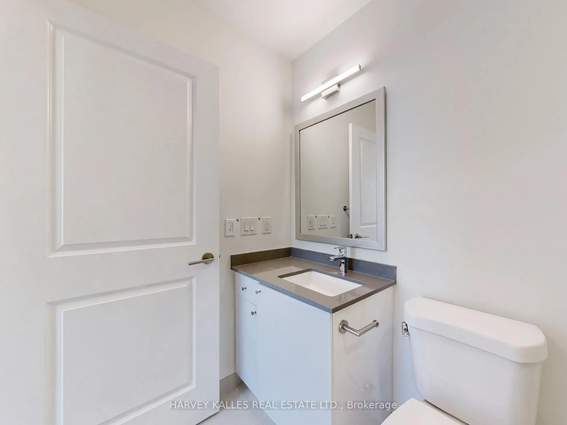 3260 Sheppard Avenue E, #1402